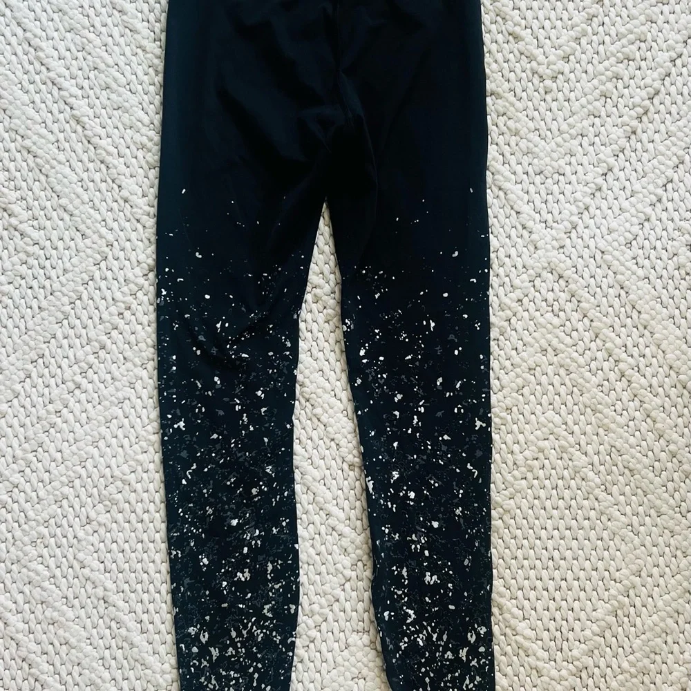 LULULEMON Speed Wunder Under Limited Edition Mid Rise Black Leggings Womens 6